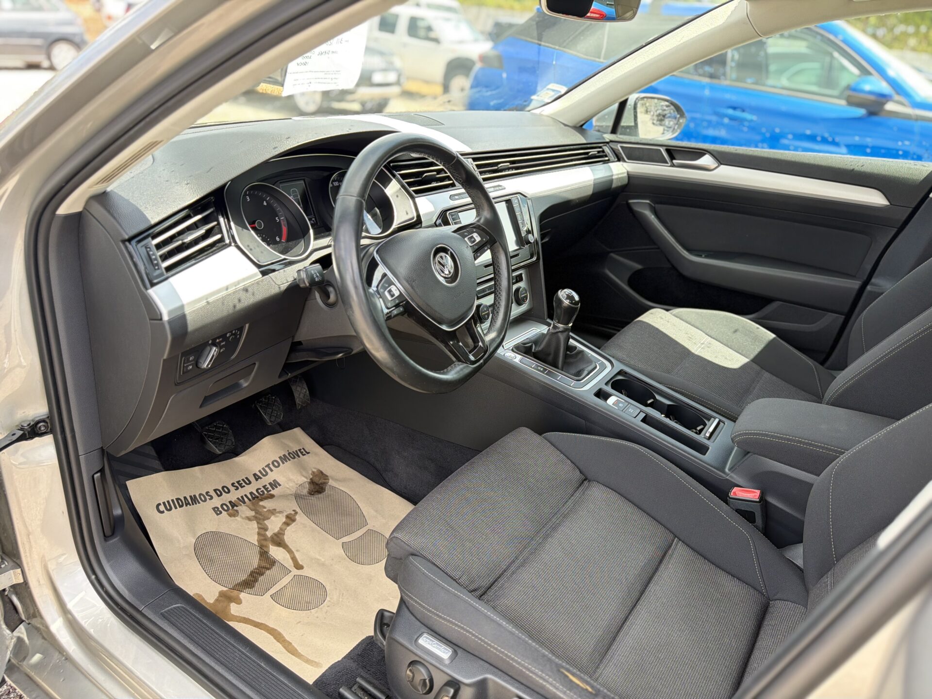
								Volkswagen Passat total									
