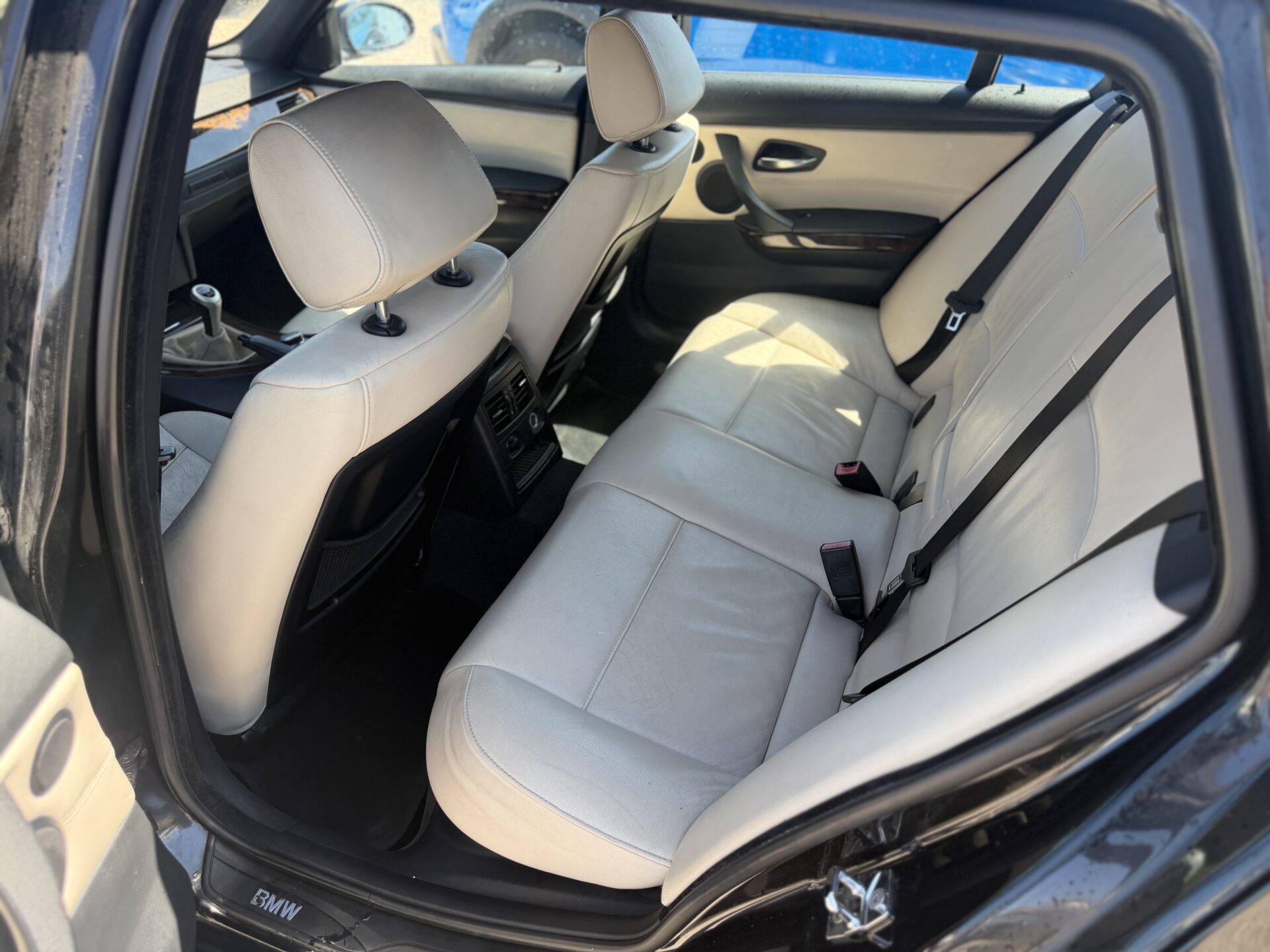 
								Bmw 320 D total									