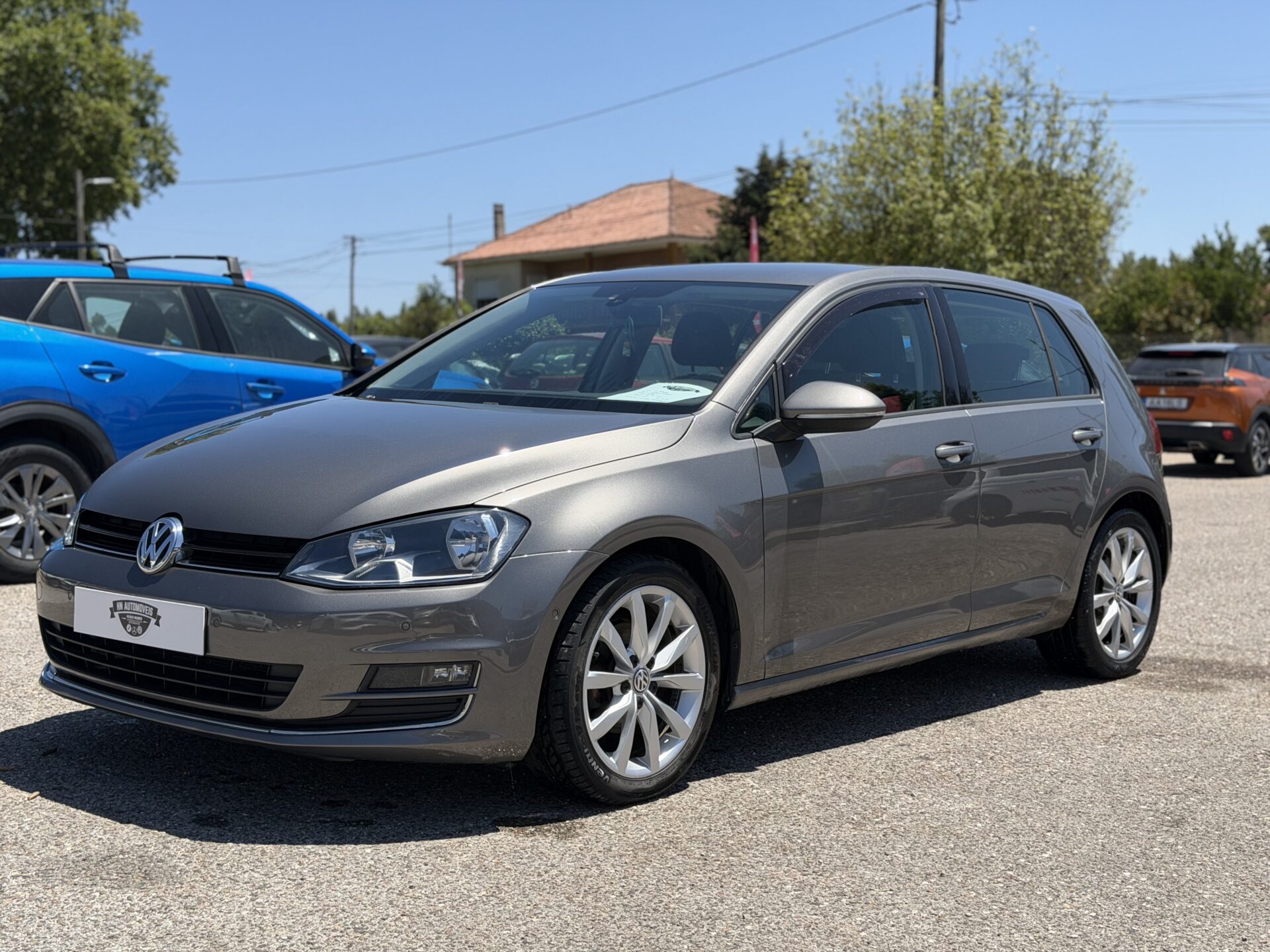 
								Volkswagen Golf VII total									