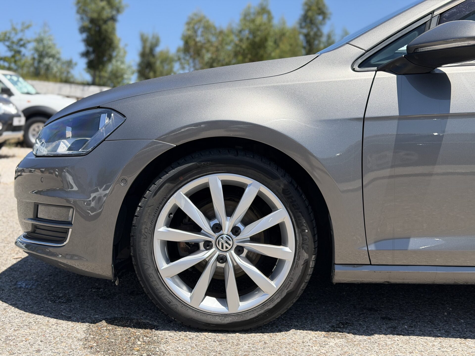
								Volkswagen Golf VII total									