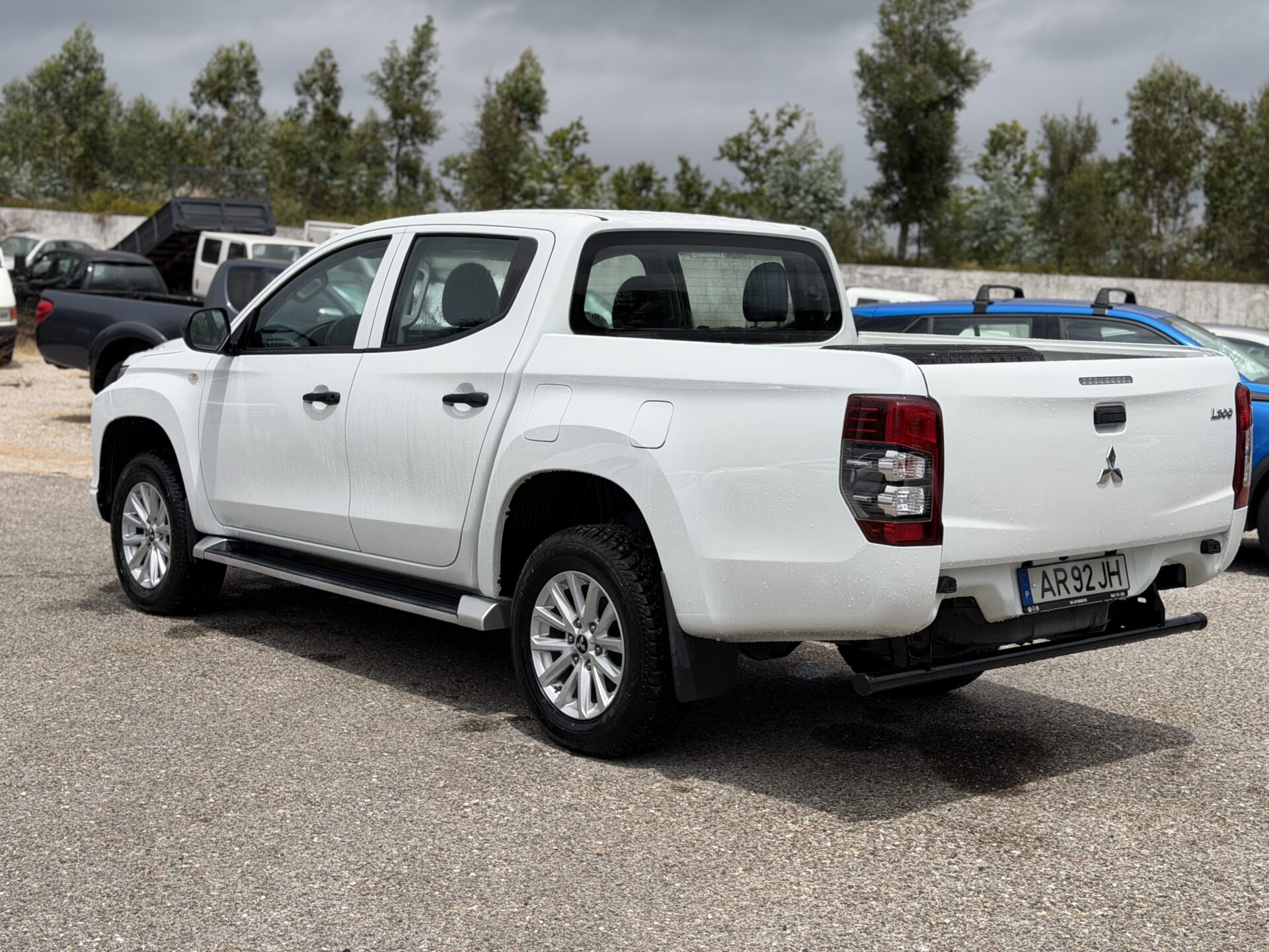 
								Mitsubishi L200 total									
