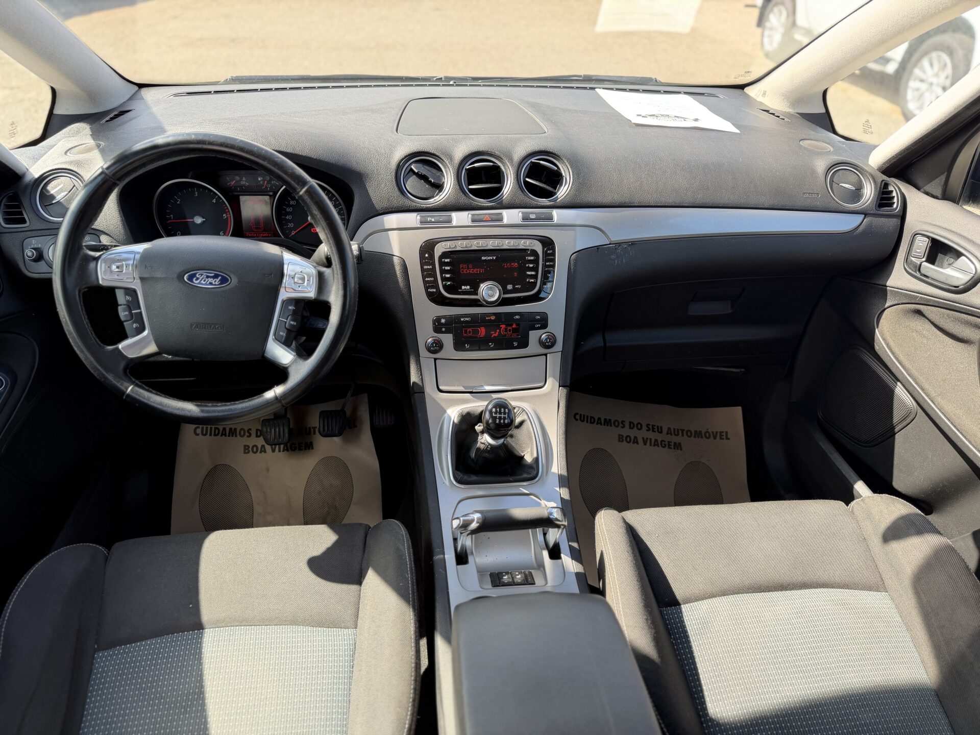 
								Ford S Max total									