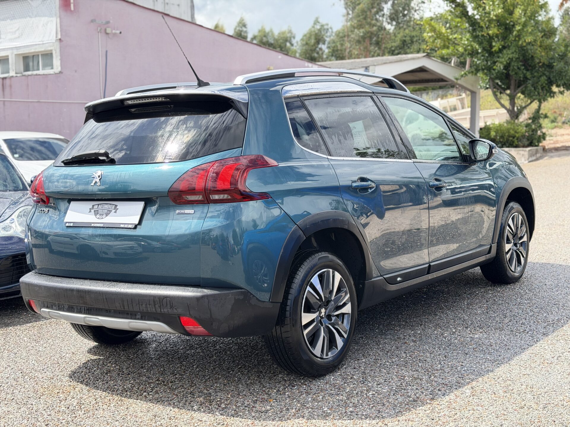 
								Peugeot 2008 Allure total									