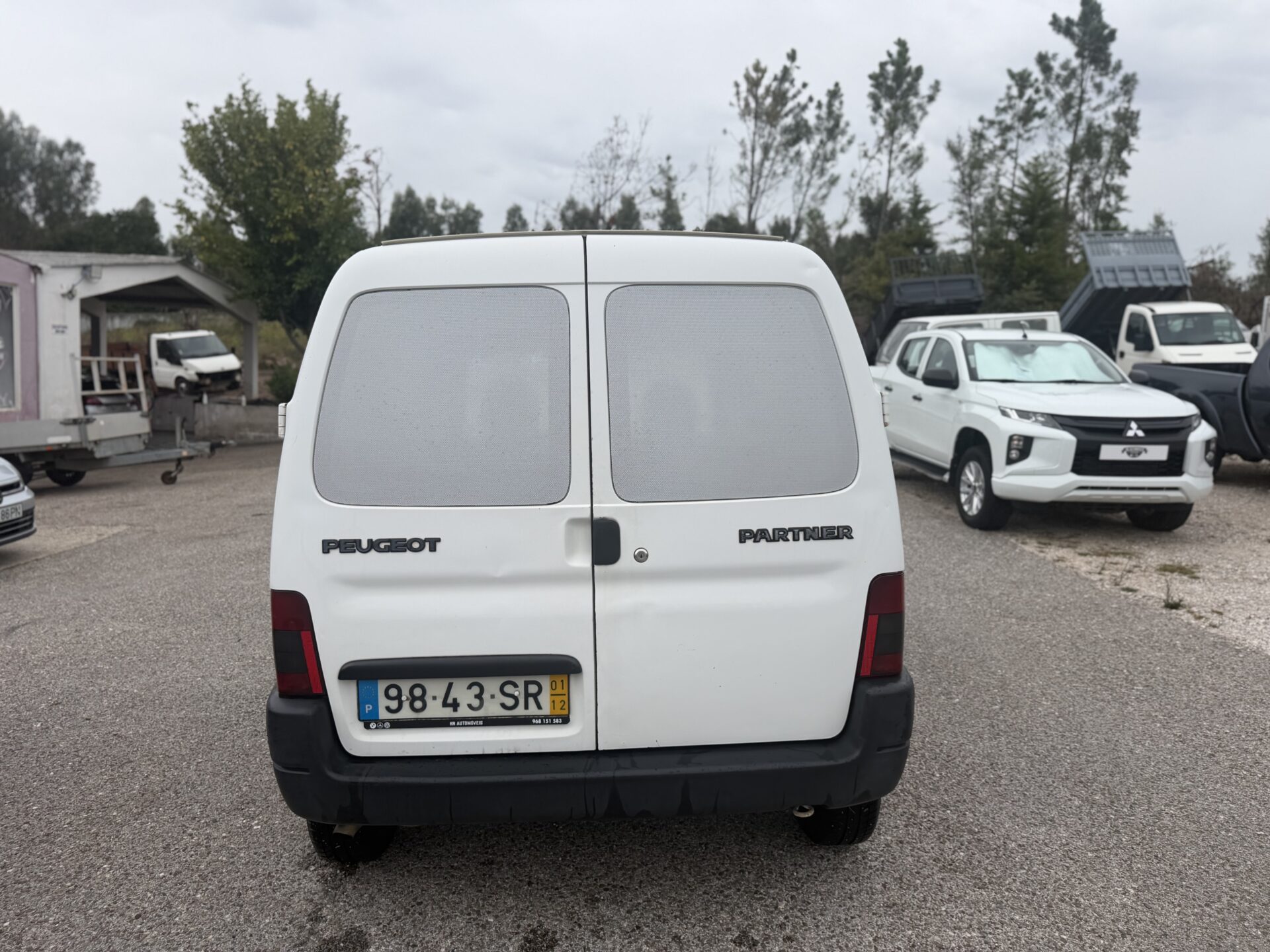
								Peugeot Partner 2.0 HDI total									