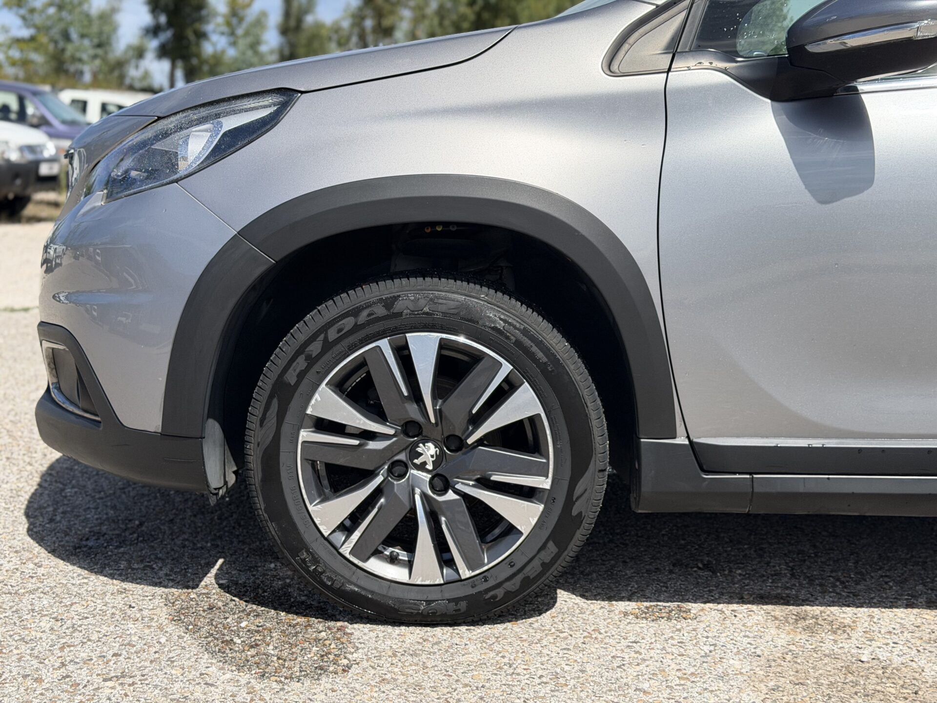 
								Peugeot 2008 Allure total									
